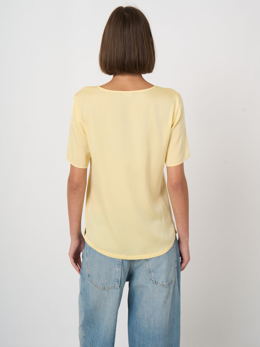 Silk T-shirt image number 3