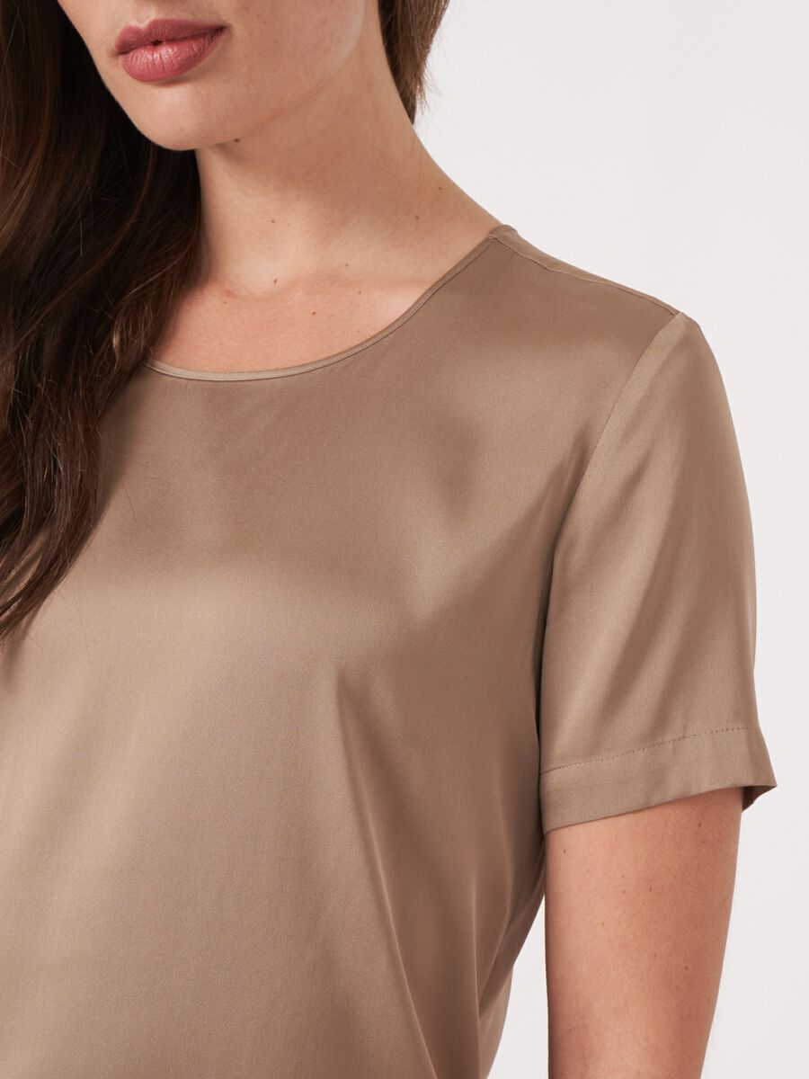 Silk T-shirt image number 2