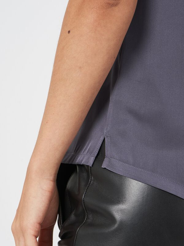 Silk T-shirt image number 3