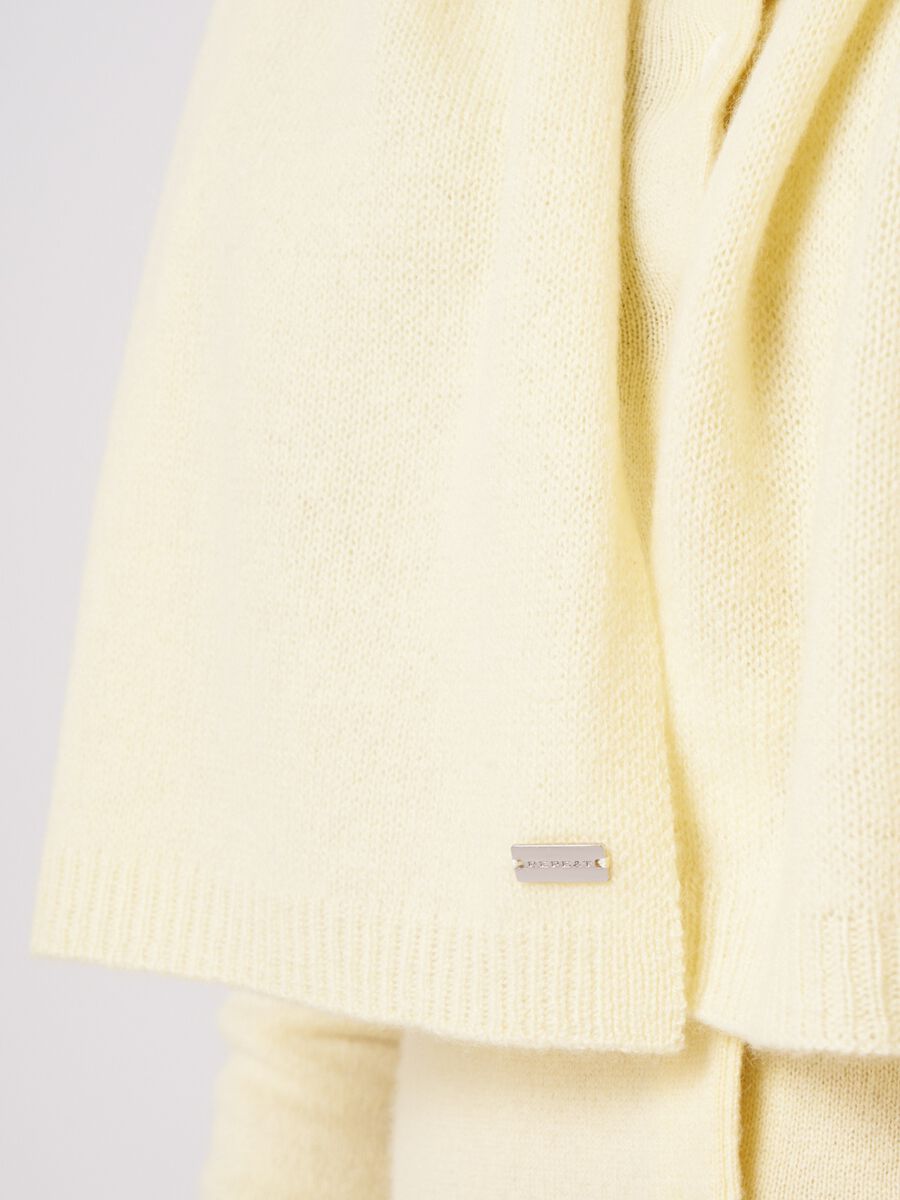 Basic Feinstrick-Schal aus Bio-Kaschmir image number 1