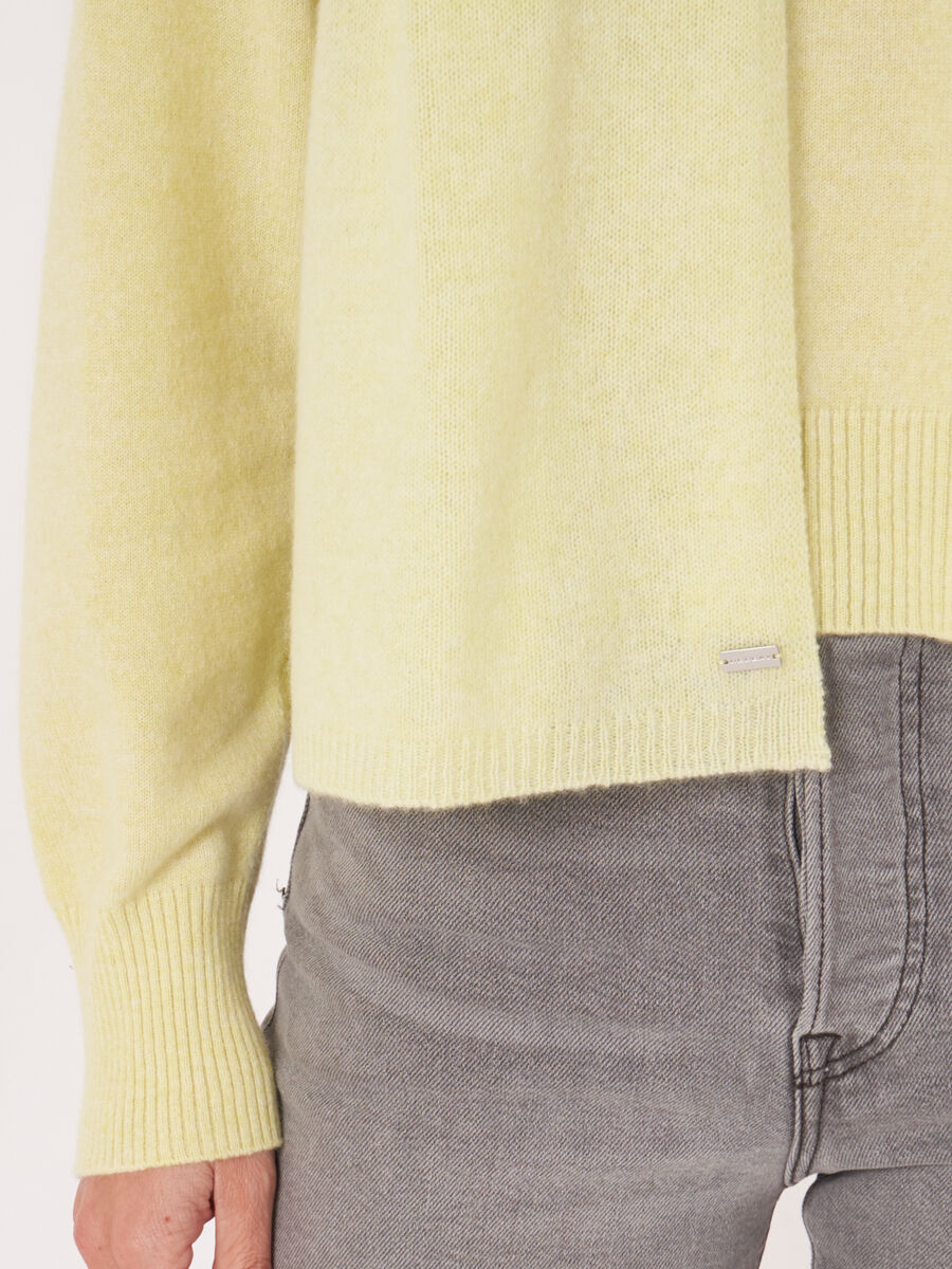 Fine knit organic cashmere scarf image number 2