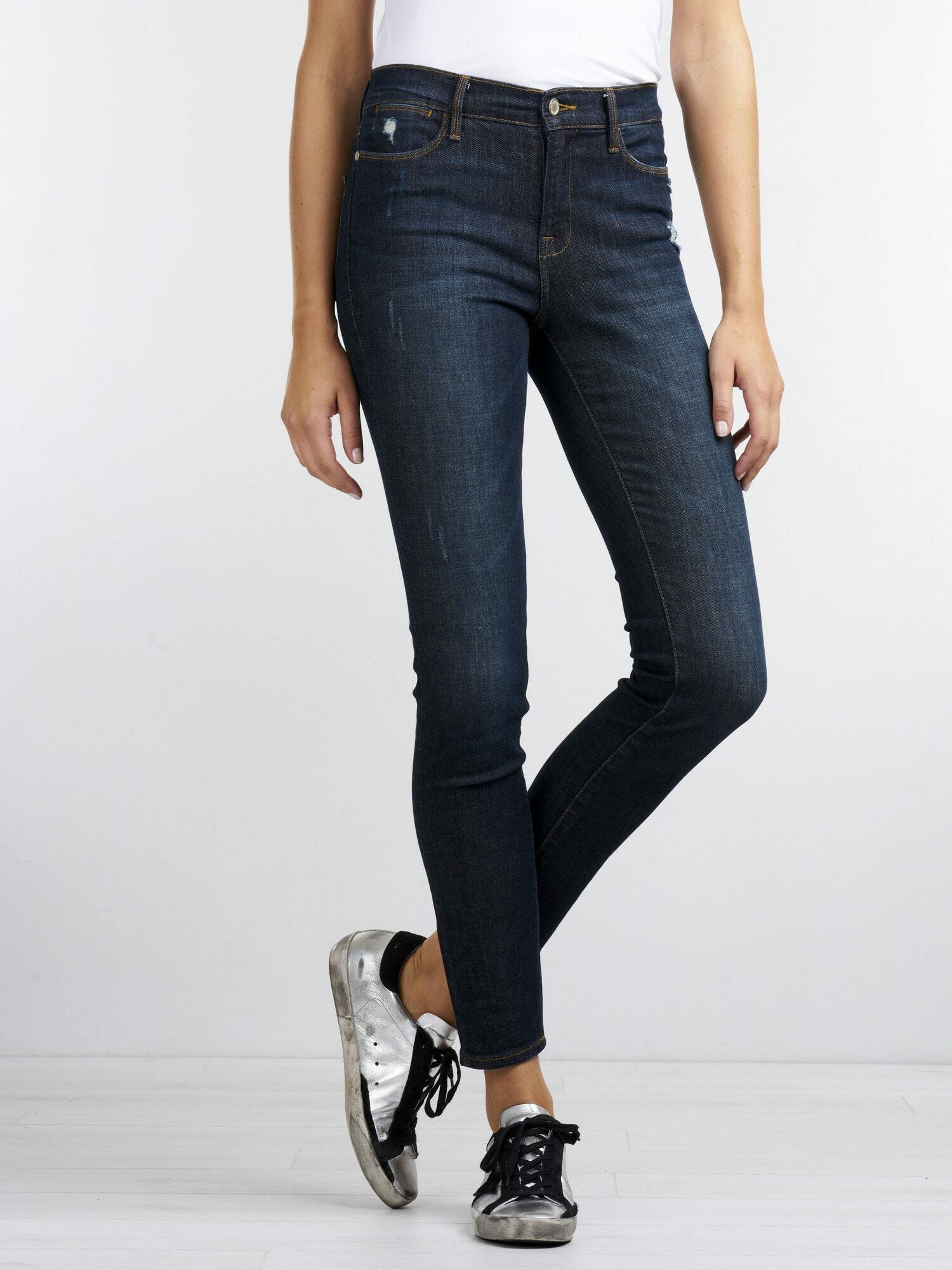 Stretch denim jeans met destroyed details