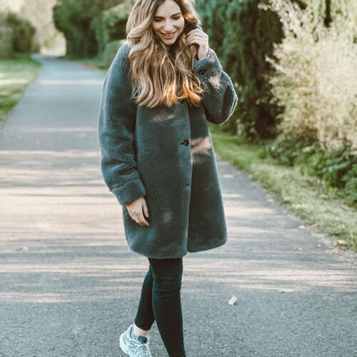 Mittellanger faux Shearling Mantel mit Wendefunktion