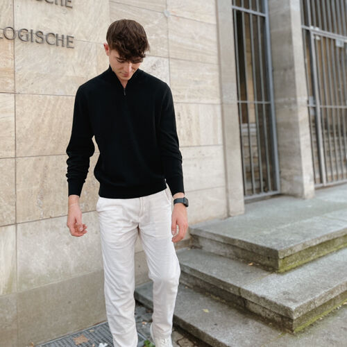 Heren-trui met opstaande kraag en rits